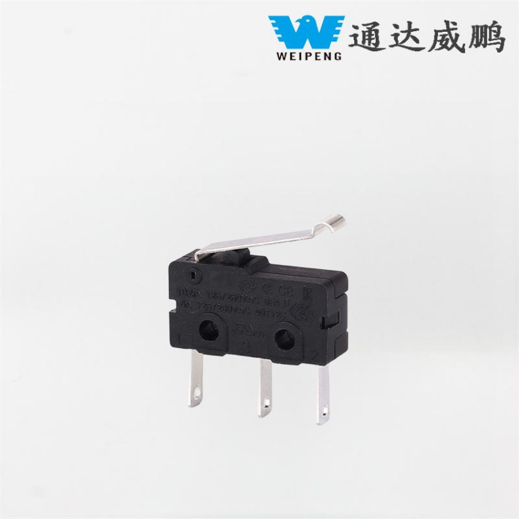 Majhno tripolno stikalo, odporno na prah